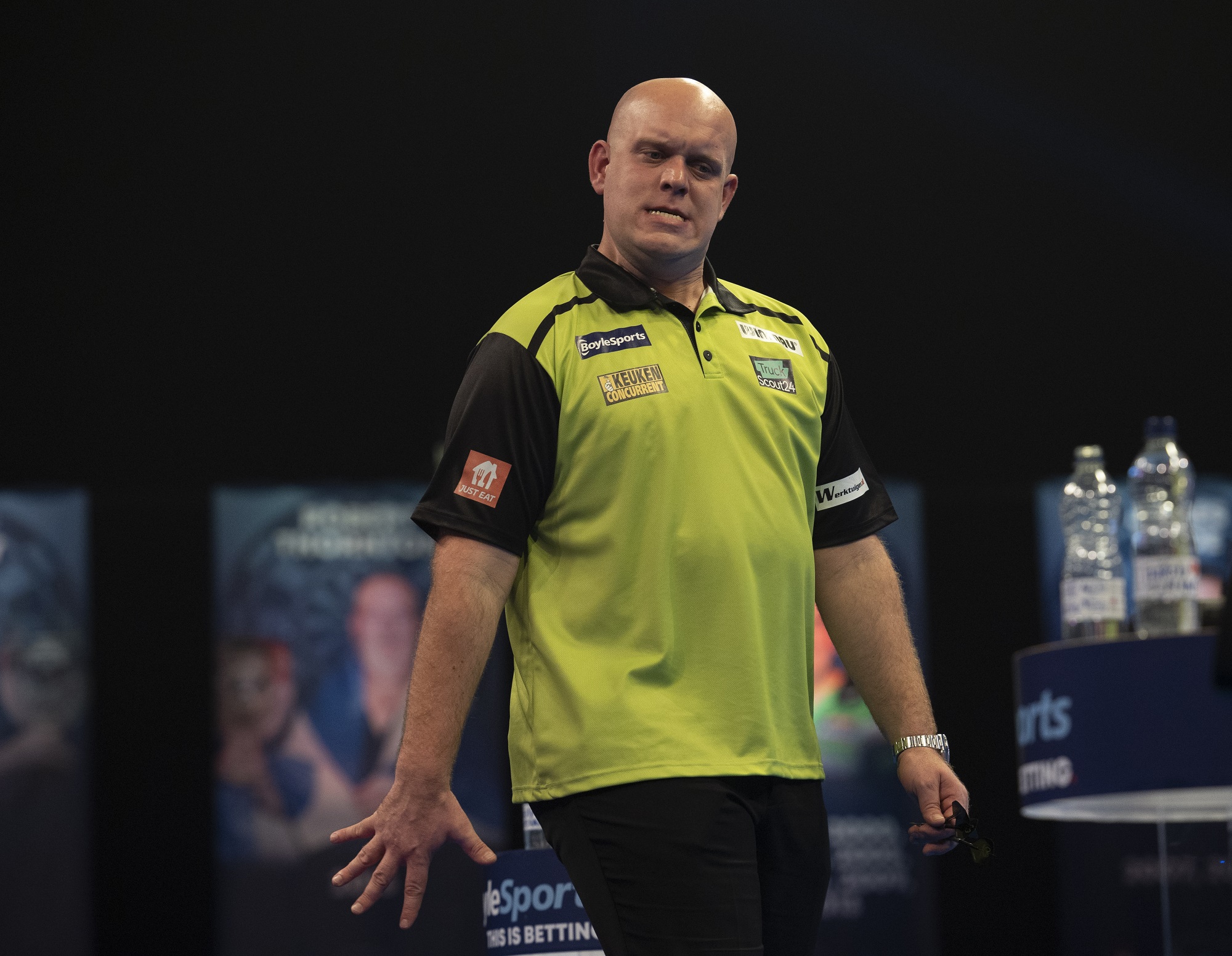 MvG and Anderson out on night five of World Grand Prix