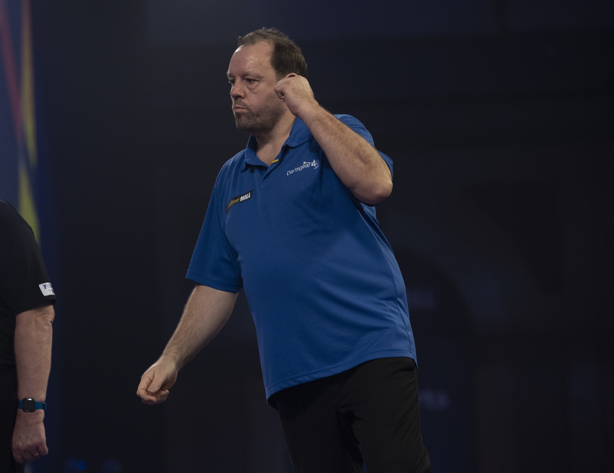 Smith sent packing as Aspinall survives thriller on day nine of World Darts Championship