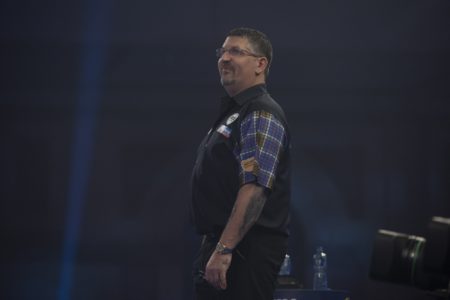 Gary Anderson playing a