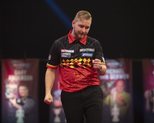 Dimitri van den Bergh in race to be fit for the UK Open.