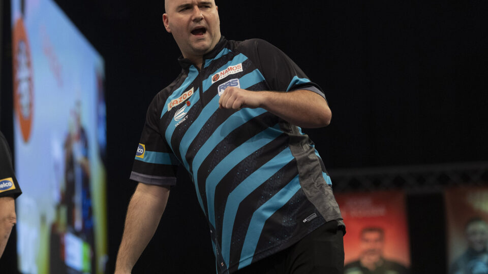 Cross Beats Barney as De Sousa, Noppert and Dobey Win on Day Nine at the World Darts Championships.