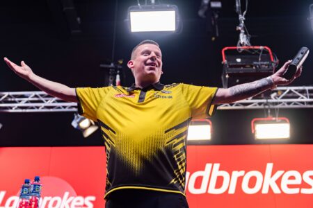 Chisnall reaches Masters 2022 Final