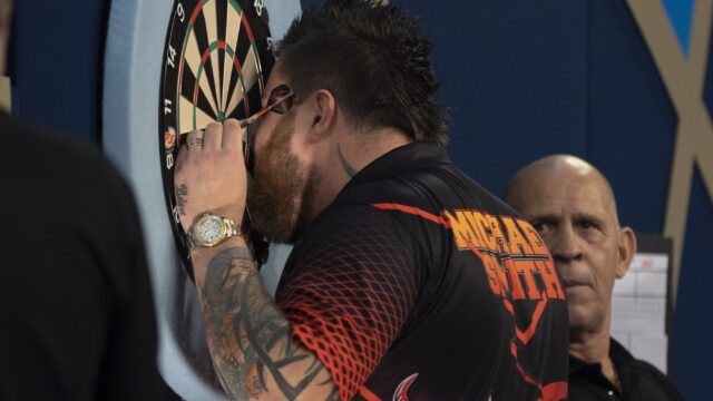 Smith and Record Breaker Wright to do battle in PDC World Championship Final