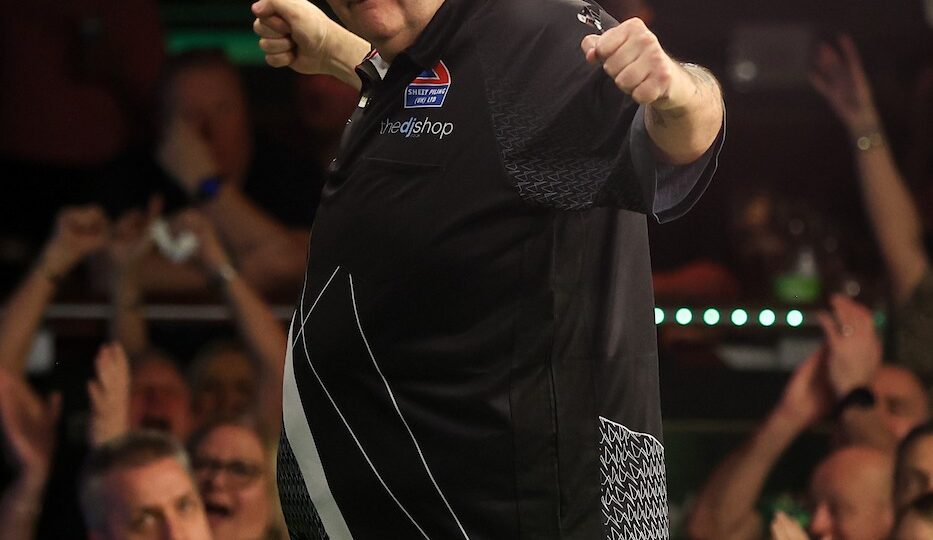 Phil Taylor powers to victory on night two at World Seniors Darts Championship