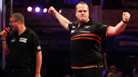 World Matchplay Day Five – Dirk Destroys Smiths Matchplay Hopes