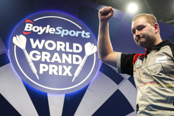 Dimitri van den Bergh looks ahead to his rematch with Peter Wright  “I