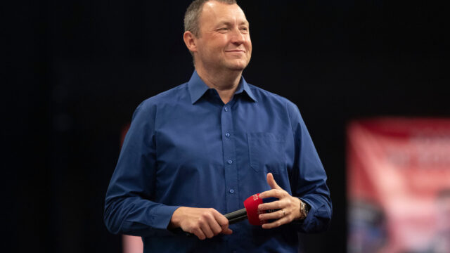 Wayne Mardle on his frustrations with the PDC  for bending the rules