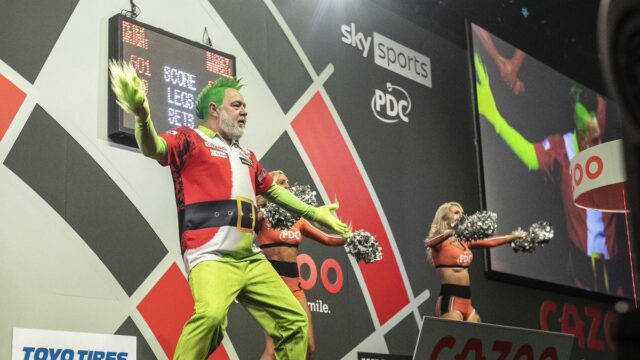 All right for Wright on day one of PDC World Darts Championship