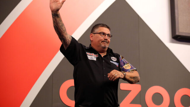 Anderson ends three year wait for PDC title 