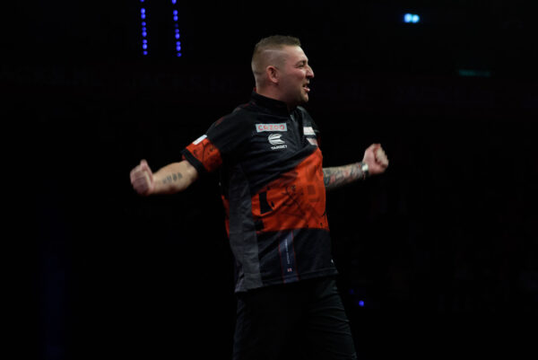 Aspinall reigns in Rotterdam on night 12 of the Premier League 
