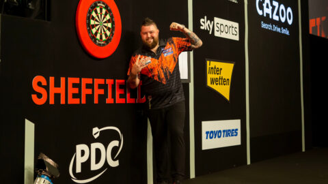 Smith smashes Sheffield for third consecutive Premier League night win 