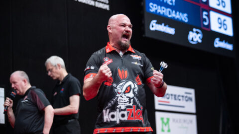 Smith and Sedlacek shine on day one of the Czech Darts Open 