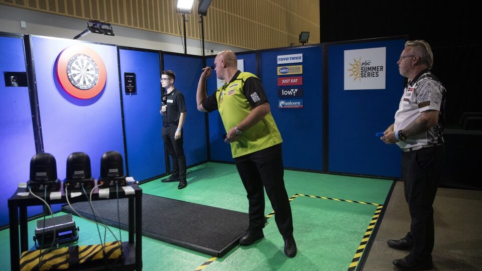 PDC double streaming boards a the Players Championships