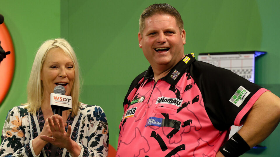 Scott Mitchell accepts the final invitation for the JenningsBet World Seniors Matchplay.
