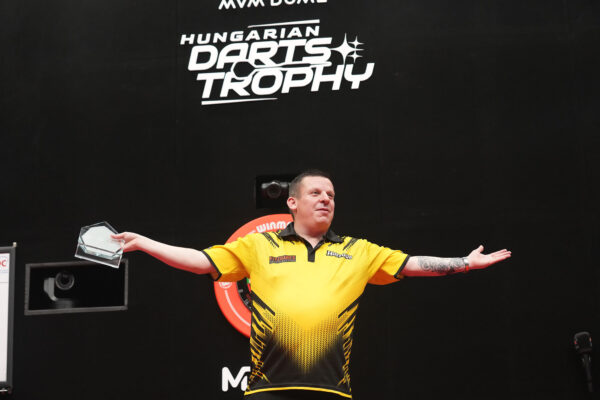 Chisnall wins in Budapest for a hat-trick of European Tour titles 
