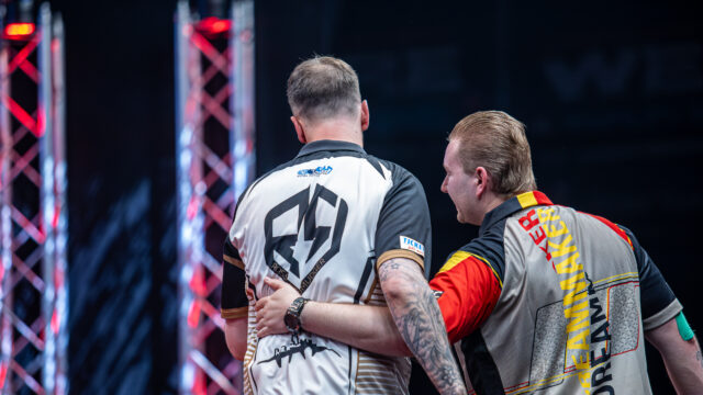 9 darter from Smith not enough as van Gerwen will lead home hopes 