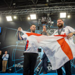 Michael Smith roasted Peter Wright after the Scot attempted to give him “s***” before they clashed at the World Cup “That guy should have some strong shoulders because he’s been holding the Premier League up for two years.”