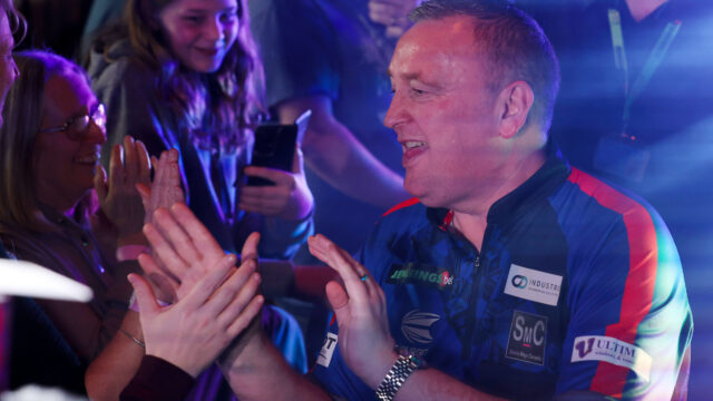 Glen Durrant wants to see a change in the PDC Pro Tour pay structure “ The rich are getting richer and the poor are getting poorer.”