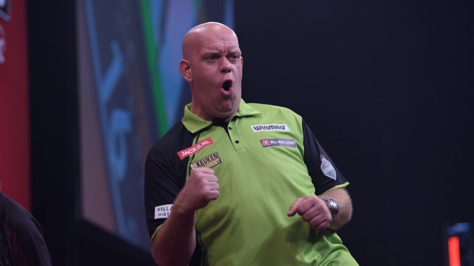 Michael van Gerwen back to winning ways after nightmare World Grand Prix at Players Championship 27