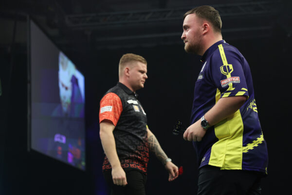 Littler and Anderson shine to book places in the final 8 at the Grand Slam Littler and Anderson shine to book places in the final 8 at the Grand Slam