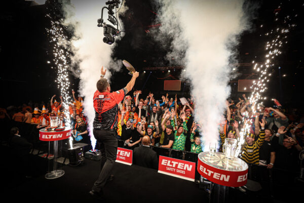 Clayton is back to his best as he reigns at the Dutch Darts Championship "This is a great feeling" Clayton is back to his best as he reigns at the Dutch Darts Championship "This is a great feeling"