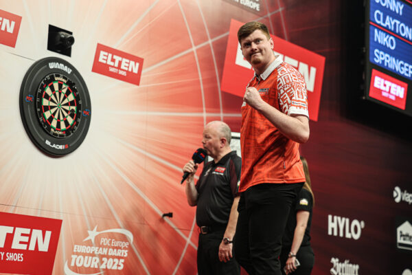 Clayton is back to his best as he reigns at the Dutch Darts Championship "This is a great feeling" Clayton is back to his best as he reigns at the Dutch Darts Championship "This is a great feeling"