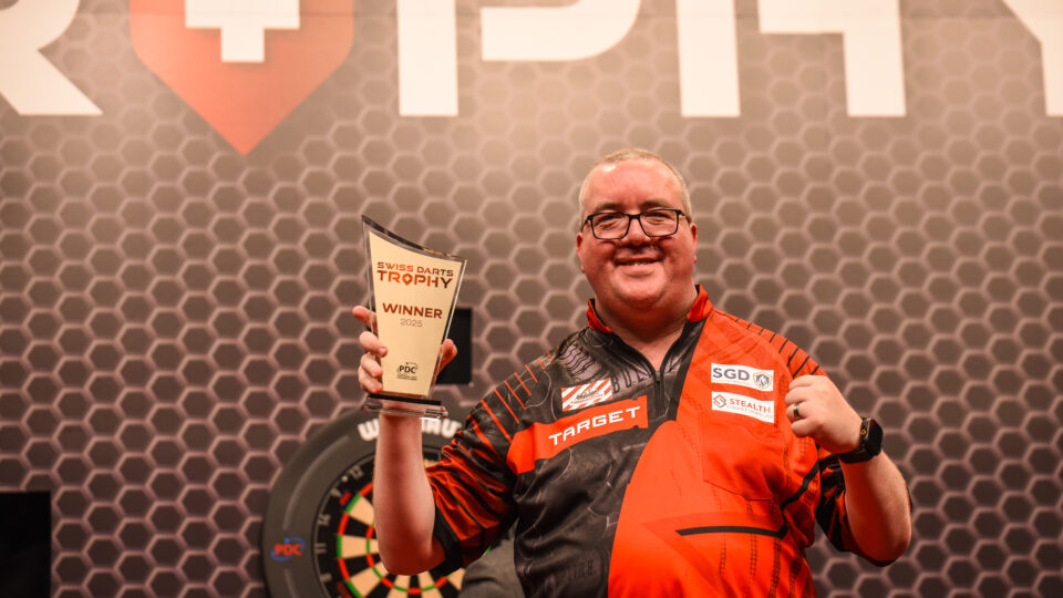 Bunting Secures Swiss Darts Trophy Title with Dominant Final Display