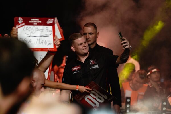 Van Duijvenbode Sets Up Humphries Showdown as Czech Darts Open Sparks Into Life 