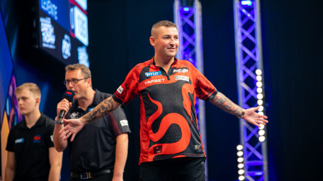 Aspinall to Face Humphries as Springer Stuns Van Veen on an opening day of upsets in Hungary