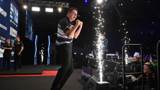 Gian van Veen secures back-to-back PDC World Youth Championship titles