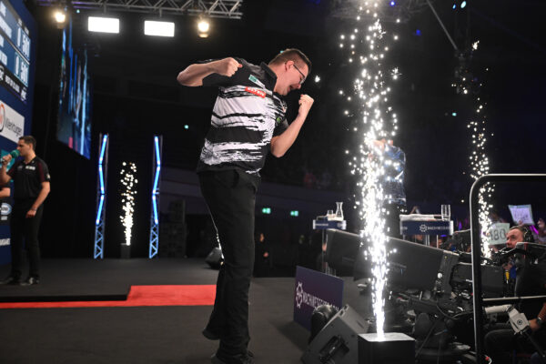 Van Veen Stuns Humphries to Claim European Championship Glory in Dortmund Van Veen Stuns Humphries to Claim European Championship Glory in Dortmund