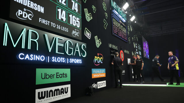 Grand Slam of Darts Qualifier Set as Big Names Battle for Final Spots