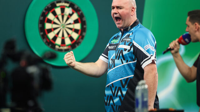 Cross and van Veen through to round two at World Darts Championship