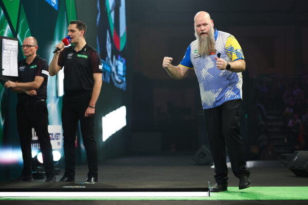 Littler Hits Tournament High as Hurrell Stuns Bunting on Day 14 at World Championship
