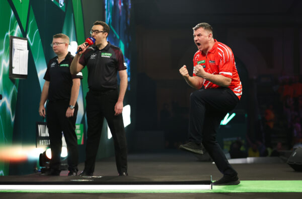 Littler Hits Tournament High as Hurrell Stuns Bunting on Day 14 at World Championship