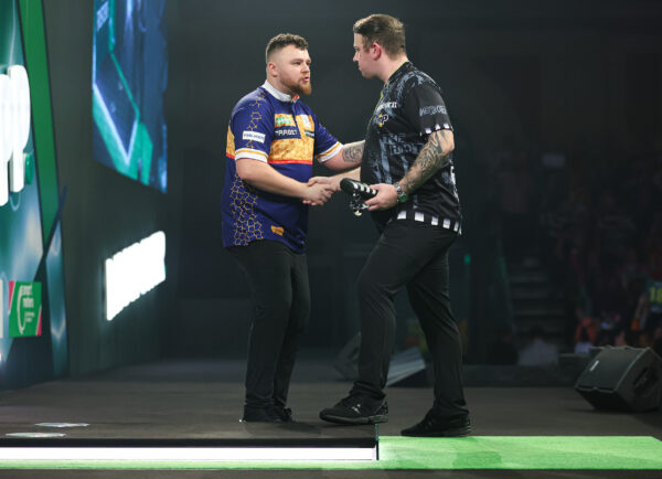 Littler Survives Cross Scare as Quarter-Final Line-Up Takes Shape at Ally Pally