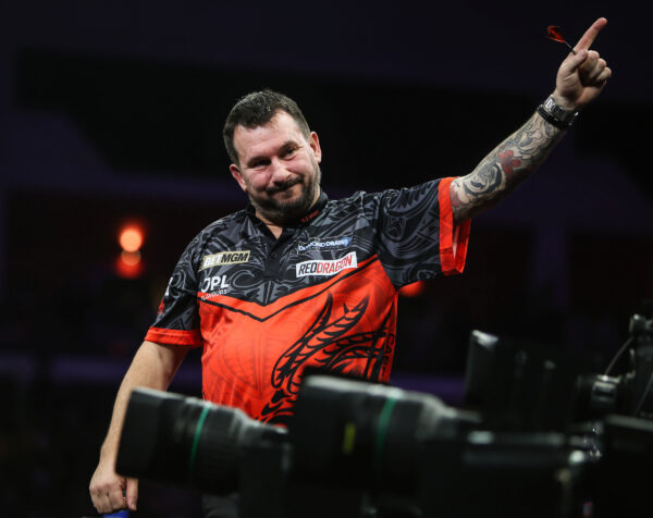 Luke Littler looking to go back-to-back in Nottingham, but the Premier League table is tight at the top Luke Littler looking to go back-to-back in Nottingham, but the Premier League table is tight at the top