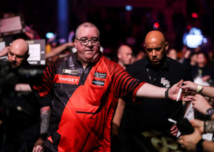 Stephen Bunting on the walk on area during the 2026 Premier League Darts.