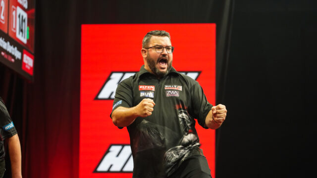 Fireworks on day two of the Austrian Darts Open as Cristo Reyes pins perfection 