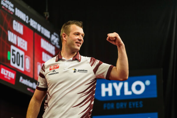 Fireworks on day two of the Austrian Darts Open as Cristo Reyes pins perfection 