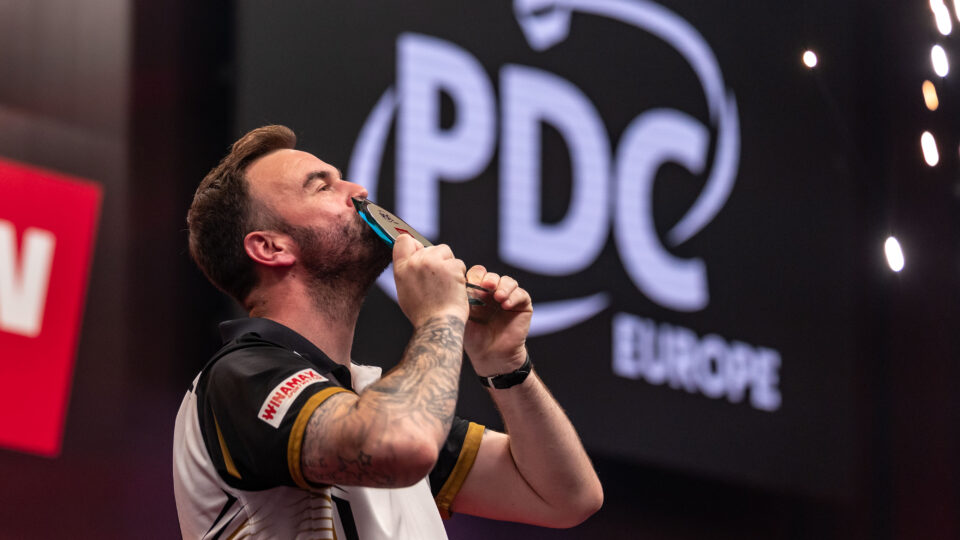 European Tour glory at last for Ross Smith as he claims the International Darts Open in Riesa “It grates on your head, you think to yourself if you’re ever going to win one”
