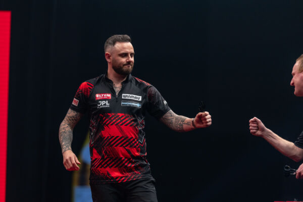 Kevin Doets and Charlie Manby shine on day one in Riesa at the International Darts Open 