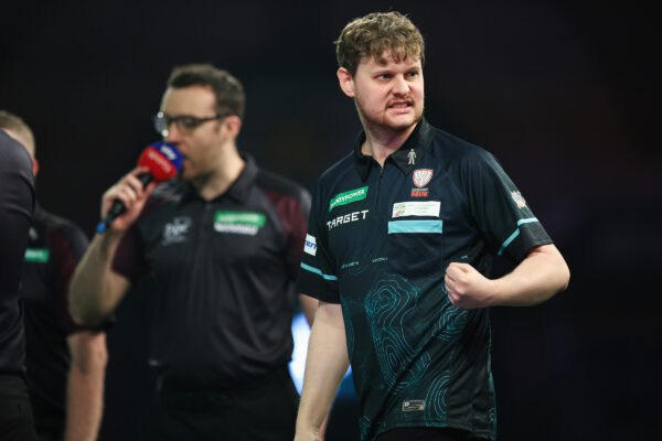 Kevin Doets and Charlie Manby shine on day one in Riesa at the International Darts Open 