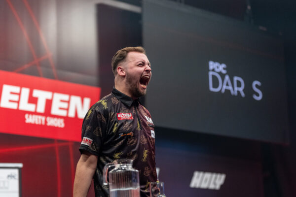 Nathan Aspinall powers into the last 16 as Jan Schmidt Nathan Aspinall powers into the last 16 as Jan Schmidt