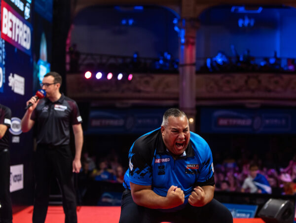 Jermaine Wattimena holds off Doets to claim third Players Championship title Jermaine Wattimena holds off Doets to claim third Players Championship title