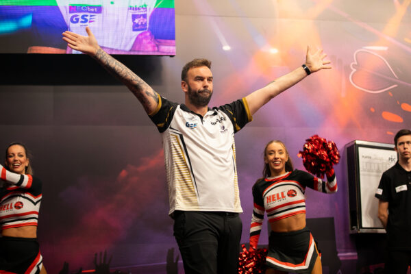Ross Smith Storms To Second European Tour Title at the Hungarian Darts Trophy Ross Smith Storms To Second European Tour Title at the Hungarian Darts Trophy