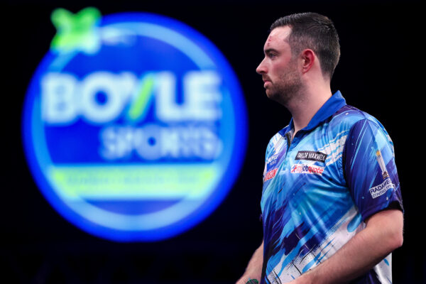 Luke Humphries and Gian Van Veen Progress as World Grand Prix Reaches Round Two