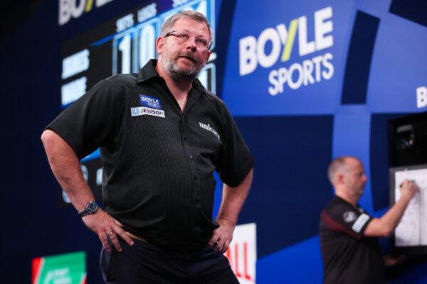 Luke Humphries and Gian Van Veen Progress as World Grand Prix Reaches Round Two
