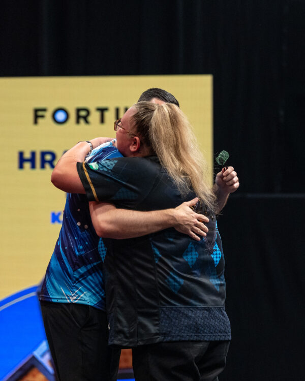 Luke Humphries and Luke Littler Return to Winning Ways at Czech Darts Open