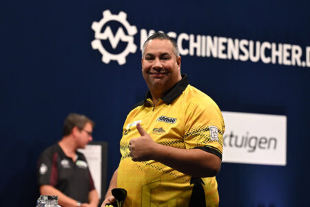 Jermaine Wattimena on stage during the 2026 European Championship.